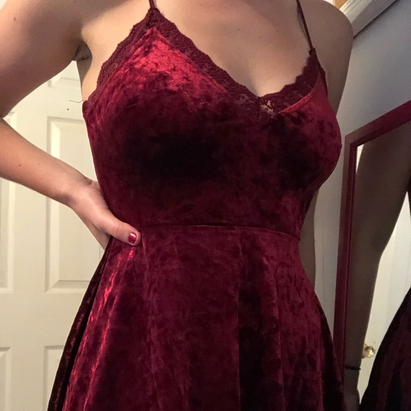 SOLD——-Cute little velvet dress🥰 - Picture 4 of 5